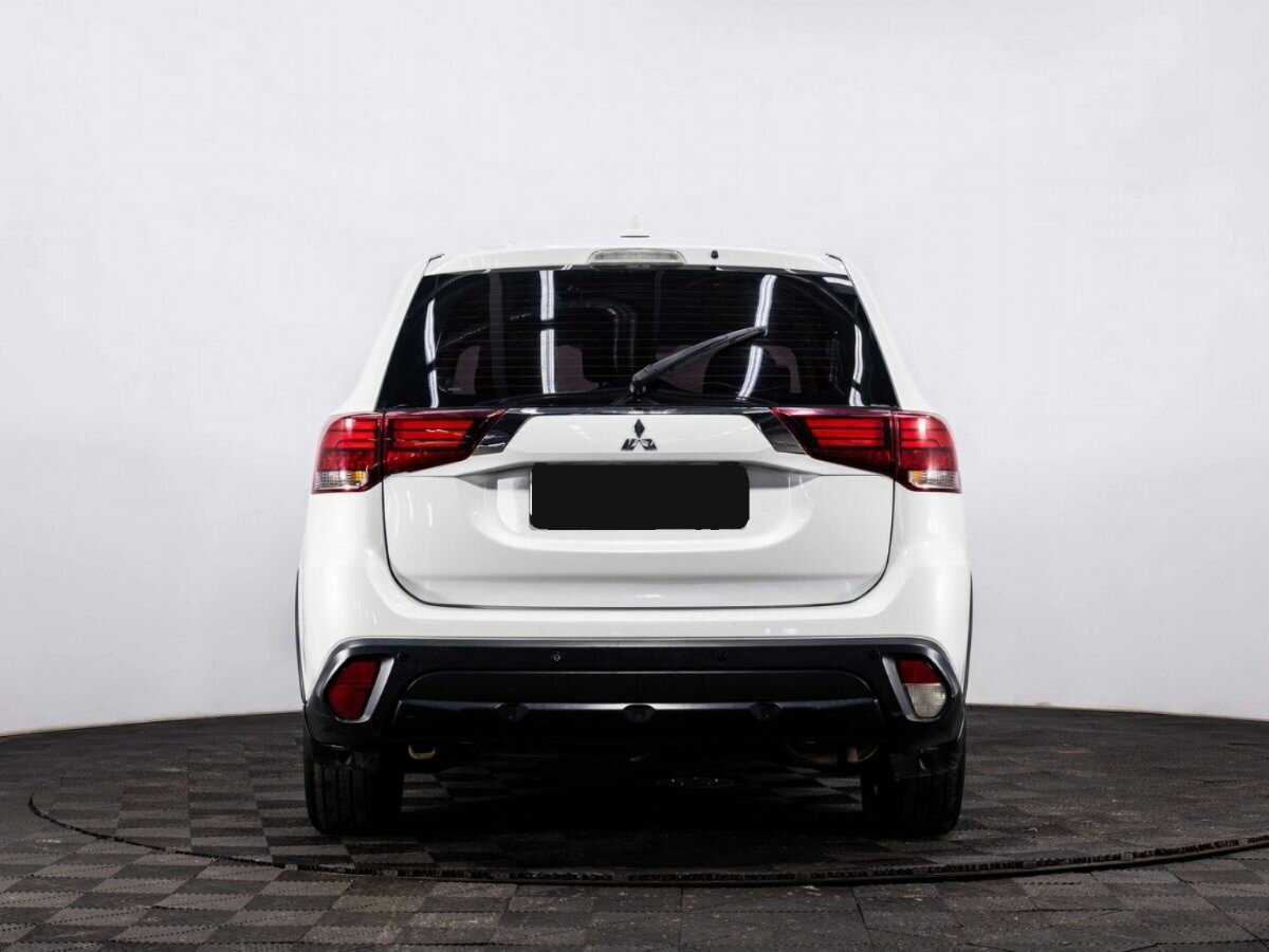 Купить Mitsubishi Outlander, 2018, 165 115 км.. Фото: #4