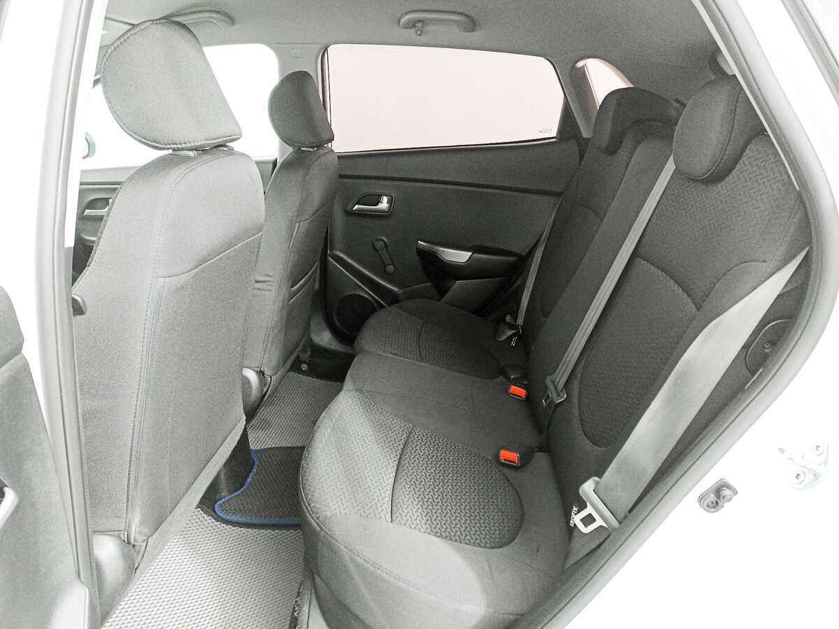 Купить Kia Rio, 2017, 127 733 км.. Фото: #9