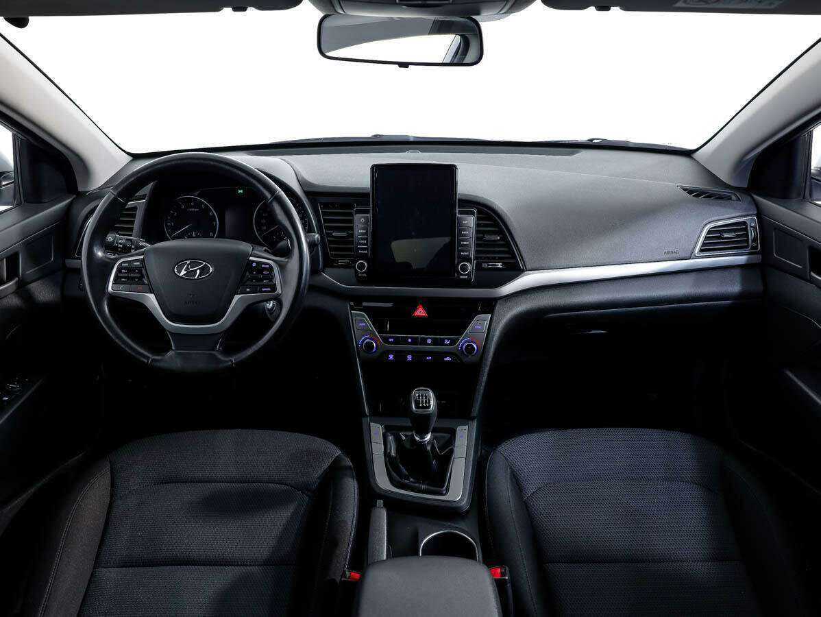 Купить Hyundai Elantra, 2018, 61 707 км.. Фото: #8