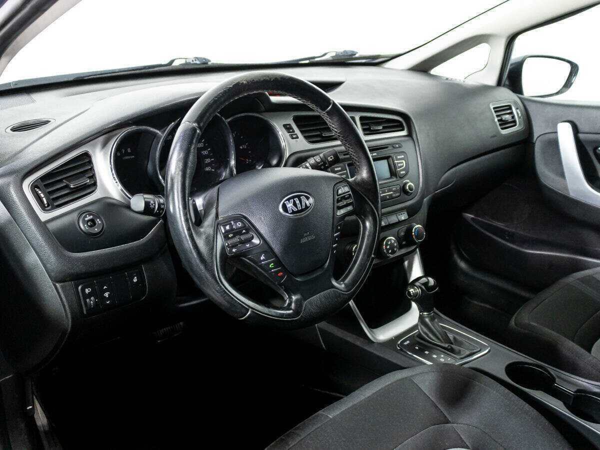 Купить Kia Ceed, 2013, 107 611 км.. Фото: #10