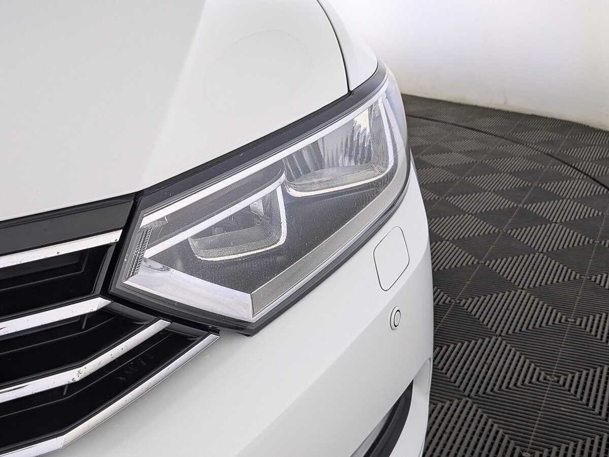 Купить Volkswagen Passat, 2017, 120 532 км.. Фото: #10