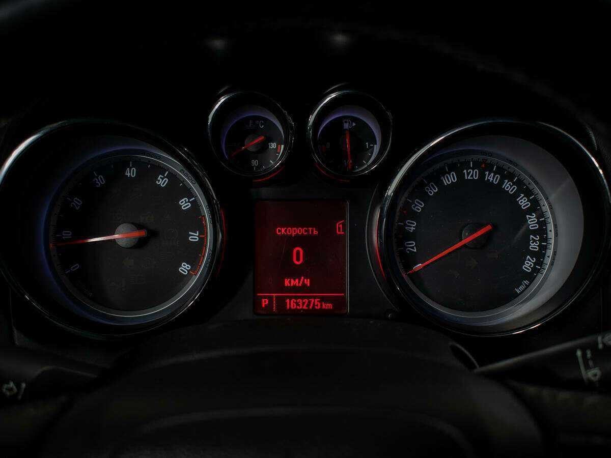 Купить Opel Astra, 2012, 160 122 км.. Фото: #11