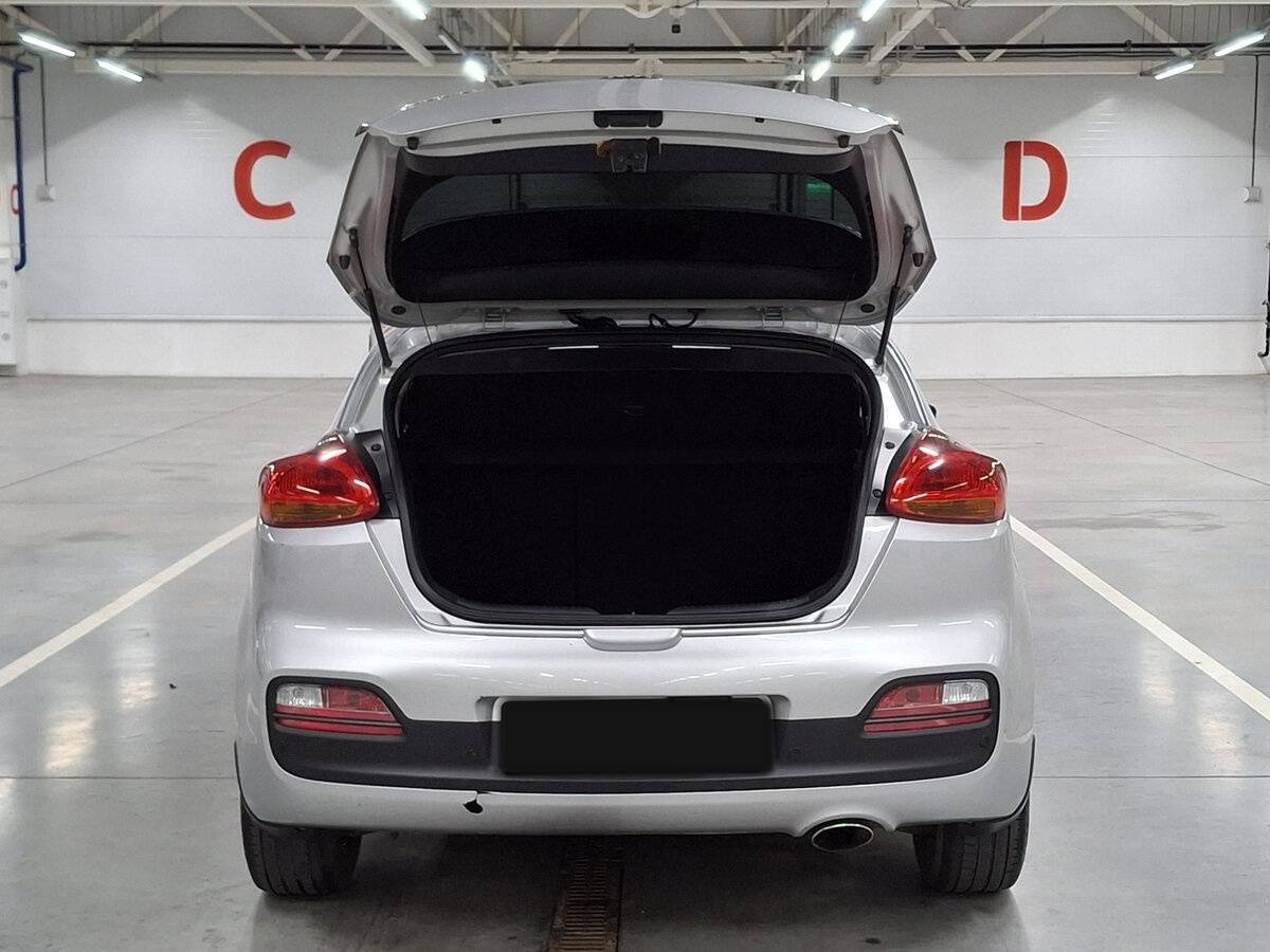 Купить Kia Ceed, 2013, 187 209 км.. Фото: #9