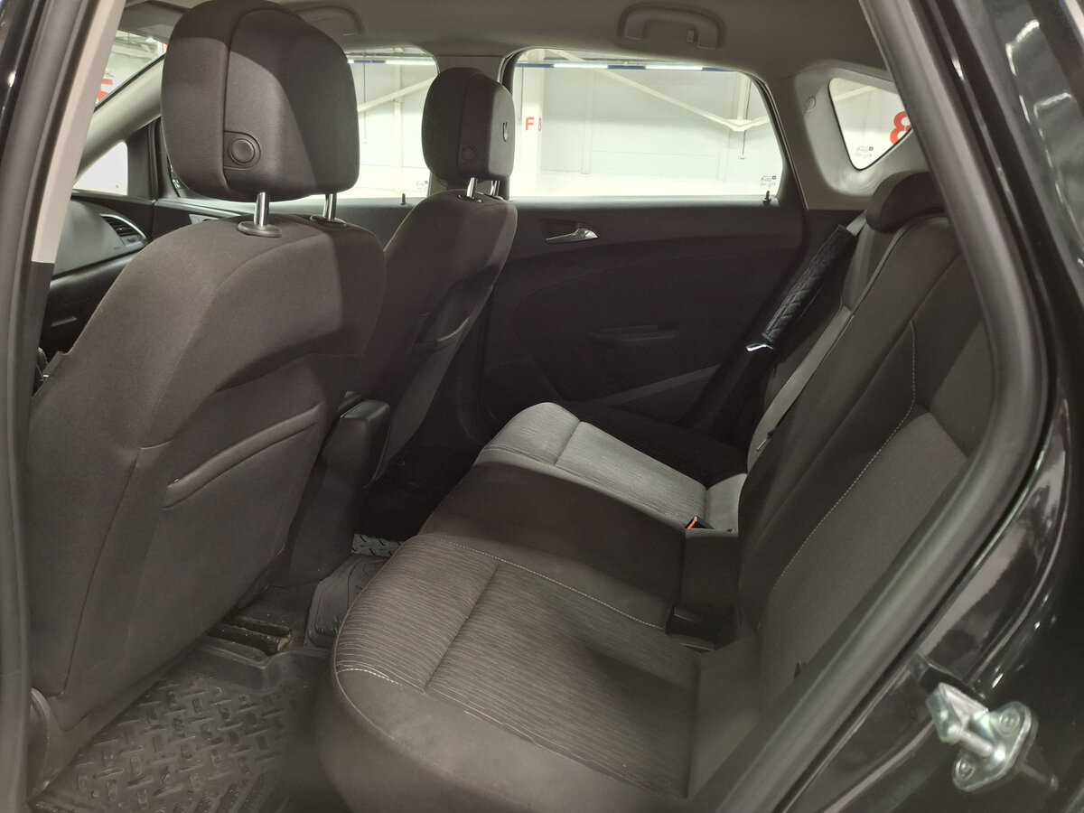 Купить Opel Astra, 2013, 173 682 км.. Фото: #11