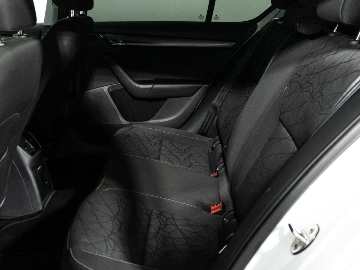 Купить Skoda Octavia, 2019, 61 764 км.. Фото: #9