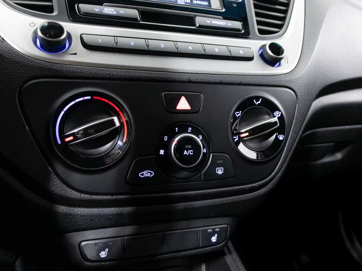 Купить Hyundai Solaris, 2017, 82 946 км.. Фото: #14