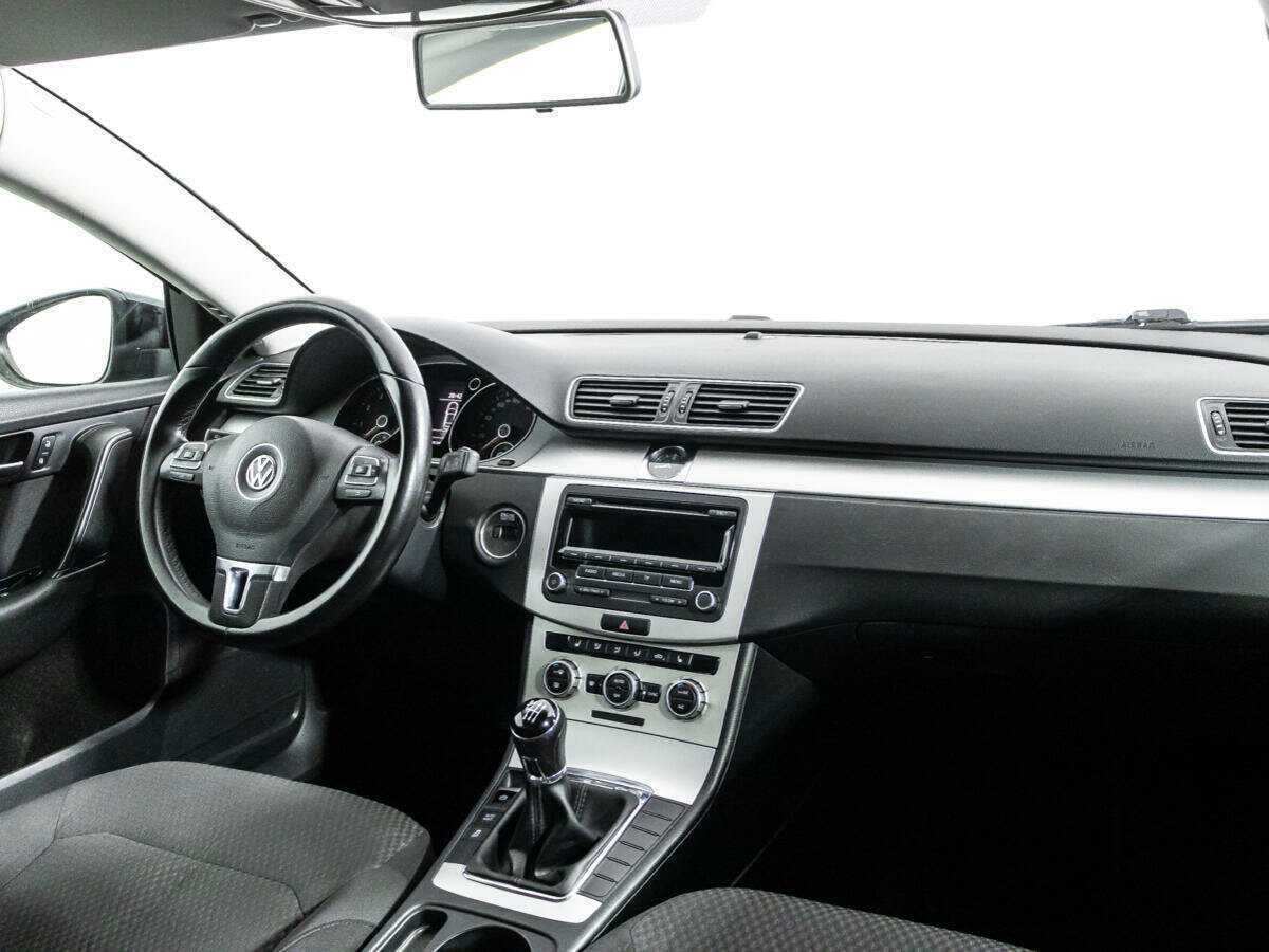 Купить Volkswagen Passat, 2013, 143 387 км.. Фото: #8