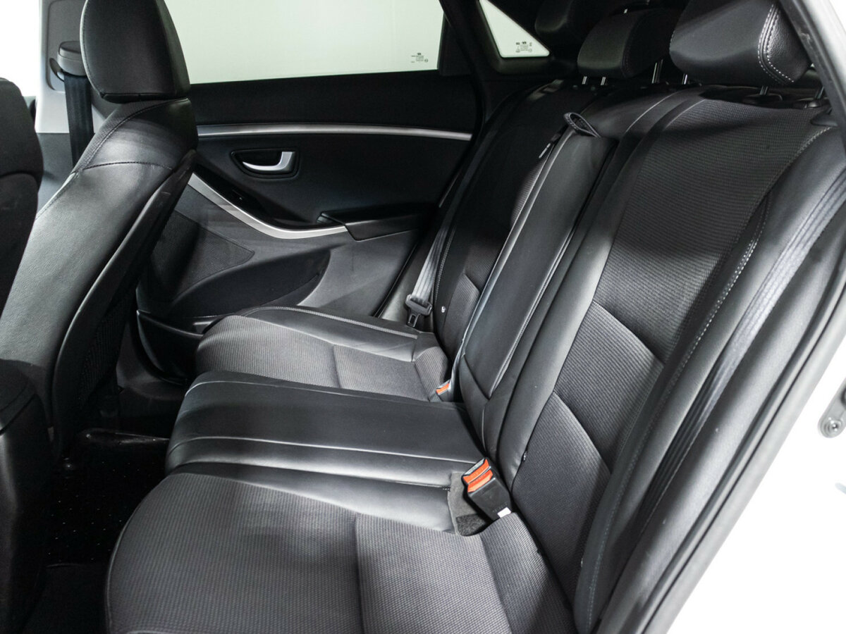 Купить Hyundai i30, 2015, 94 144 км.. Фото: #9