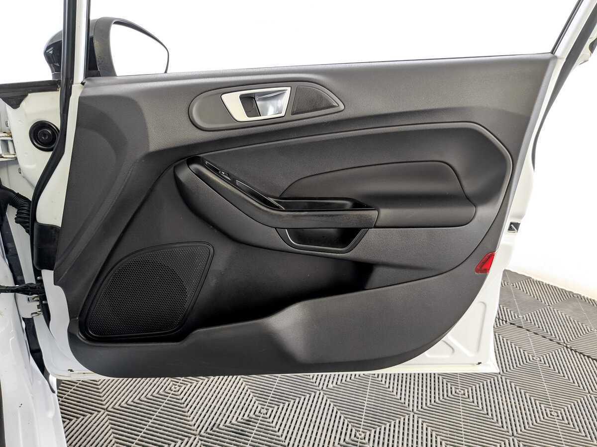 Купить Ford Fiesta, 2017, 87 177 км.. Фото: #22