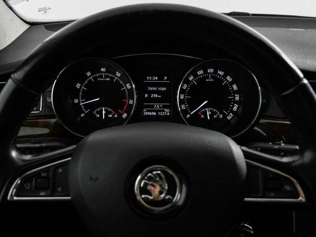 Купить Skoda Superb, 2013, 209 695 км.. Фото: #15