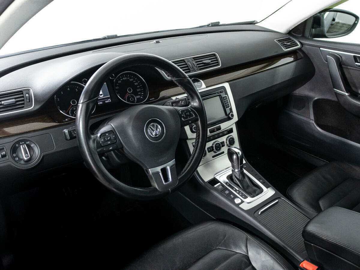 Купить Volkswagen Passat, 2012, 258 780 км.. Фото: #10