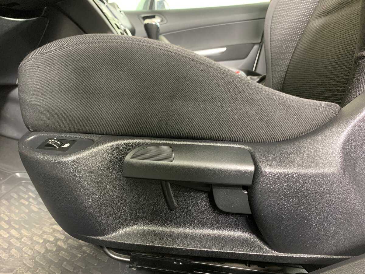 Купить Peugeot 308, 2012, 144 672 км.. Фото: #16