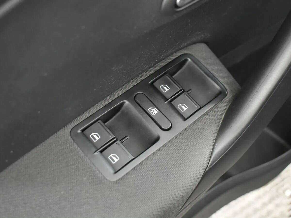 Купить Volkswagen Polo, 2017, 65 000 км.. Фото: #7