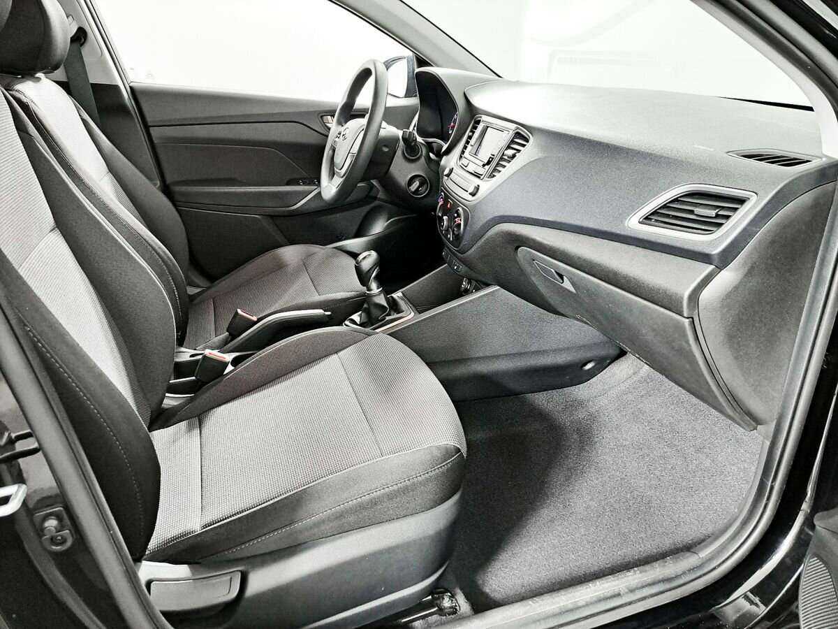 Купить Hyundai Solaris, 2018, 12 905 км.. Фото: #8