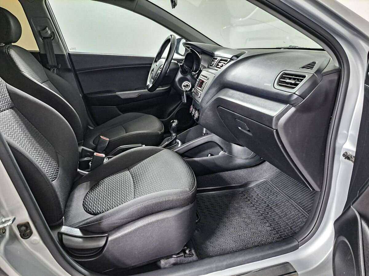 Купить Kia Rio, 2017, 105 070 км.. Фото: #6
