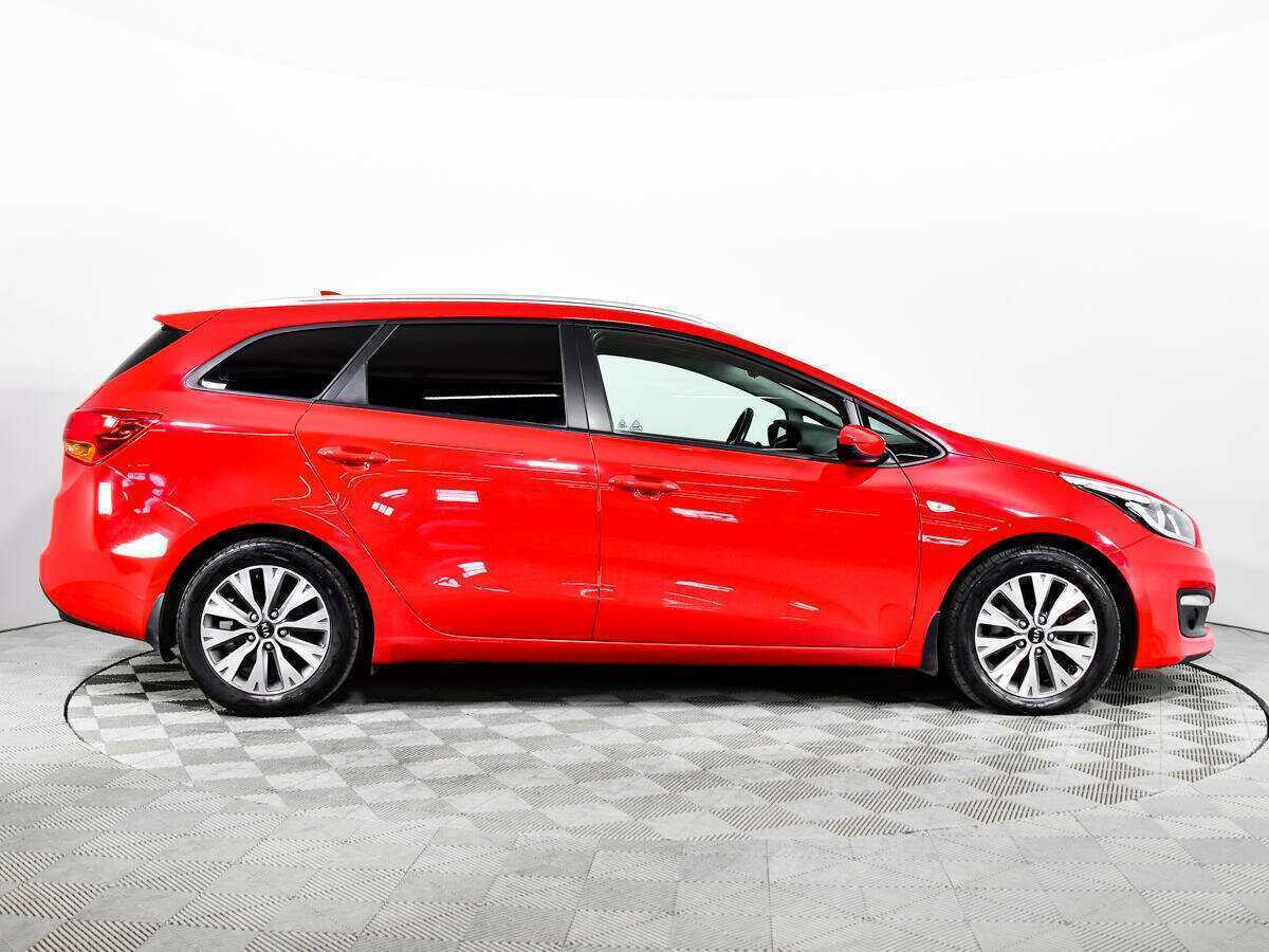 Купить Kia Ceed, 2017, 86 677 км.. Фото: #3