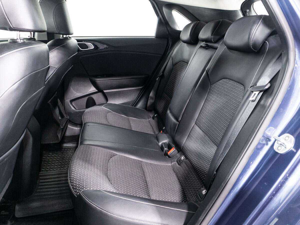 Купить Kia Ceed, 2018, 136 434 км.. Фото: #9