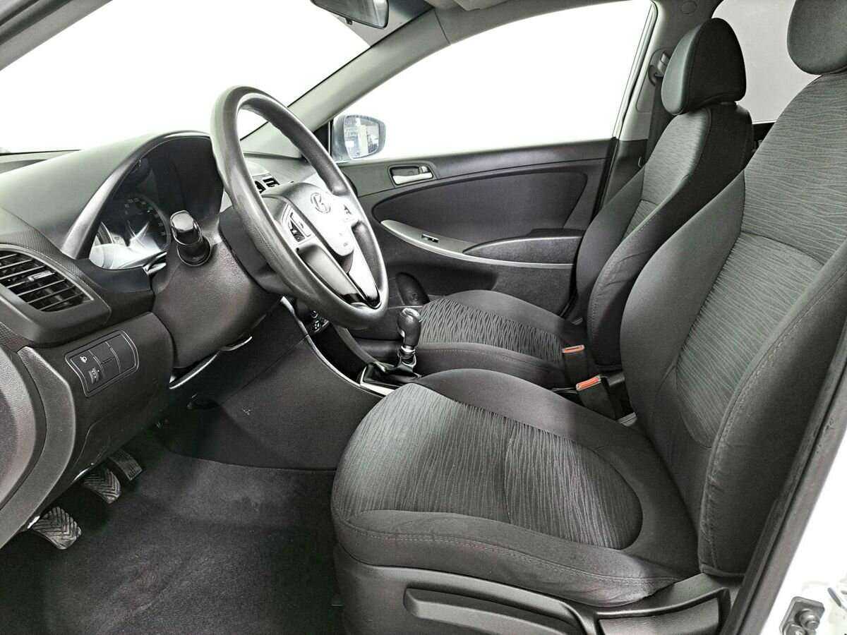 Купить Hyundai Solaris, 2016, 209 000 км.. Фото: #11