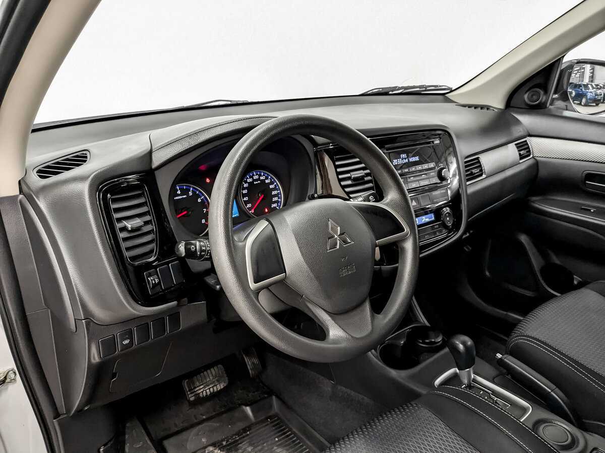 Купить Mitsubishi Outlander, 2015, 176 821 км.. Фото: #15