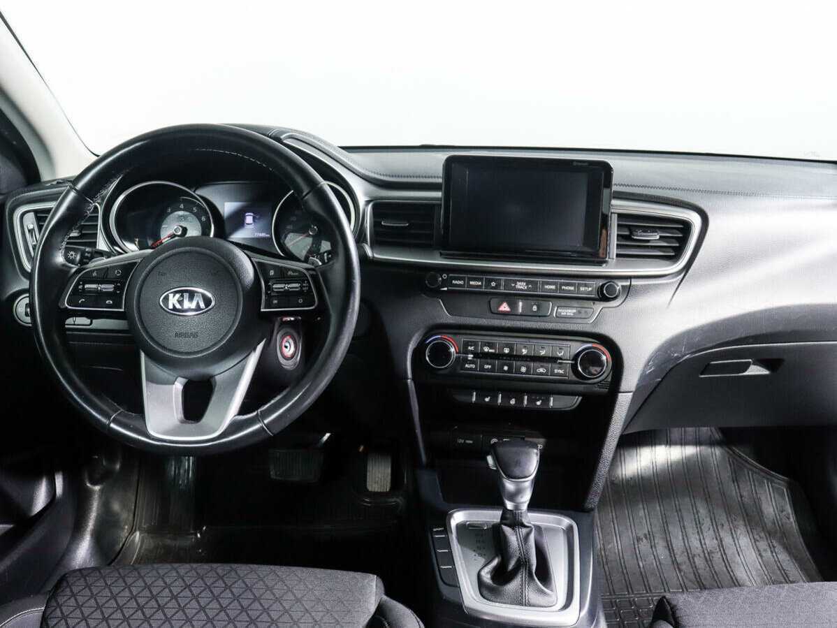 Купить Kia Ceed, 2018, 77 444 км.. Фото: #10