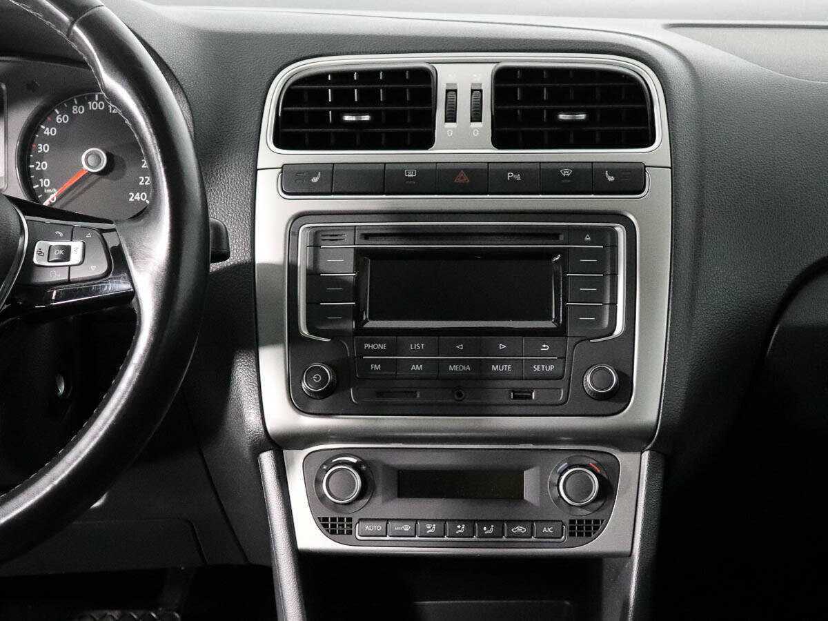 Купить Volkswagen Polo, 2017, 66 000 км.. Фото: #13