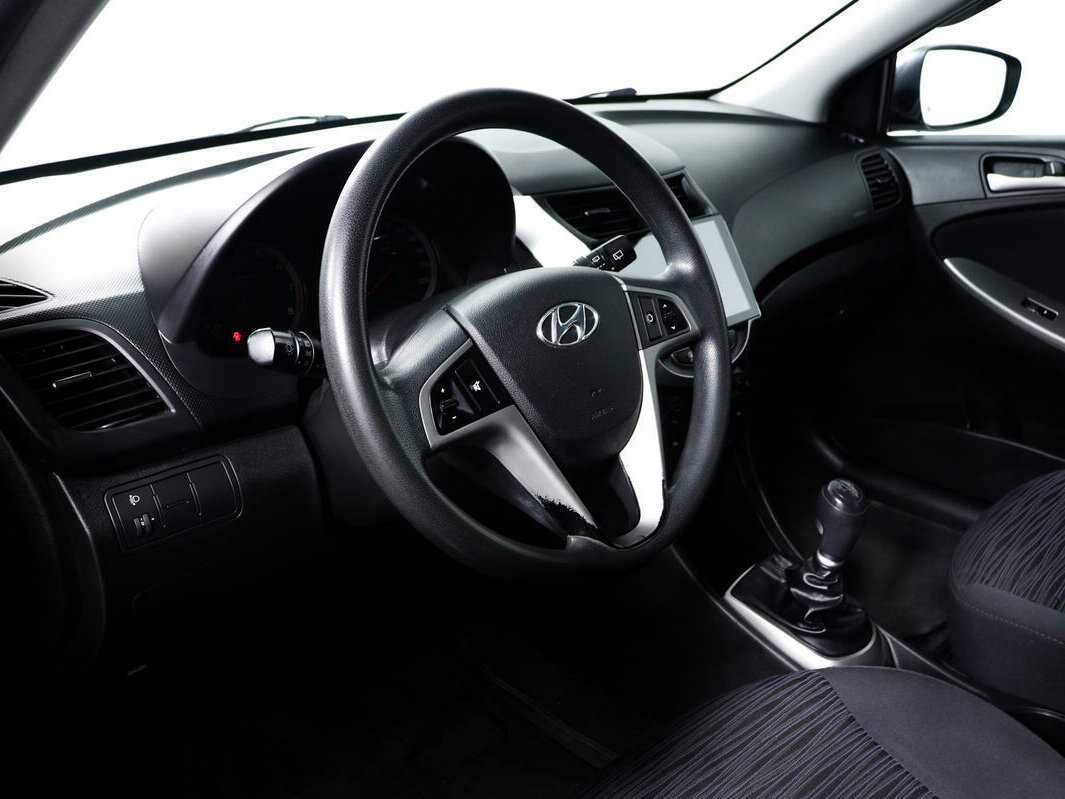 Купить Hyundai Solaris, 2015, 201 554 км.. Фото: #12