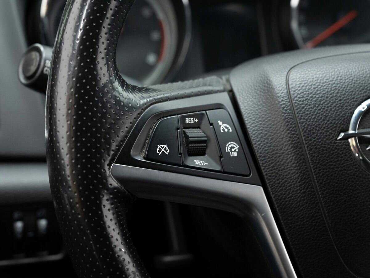 Купить Opel Astra, 2013, 209 300 км.. Фото: #14