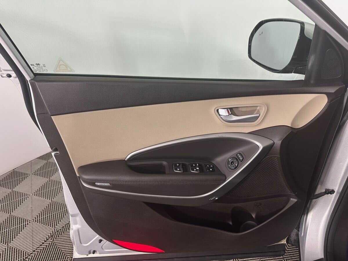 Купить Hyundai Santa Fe, 2017, 137 300 км.. Фото: #7
