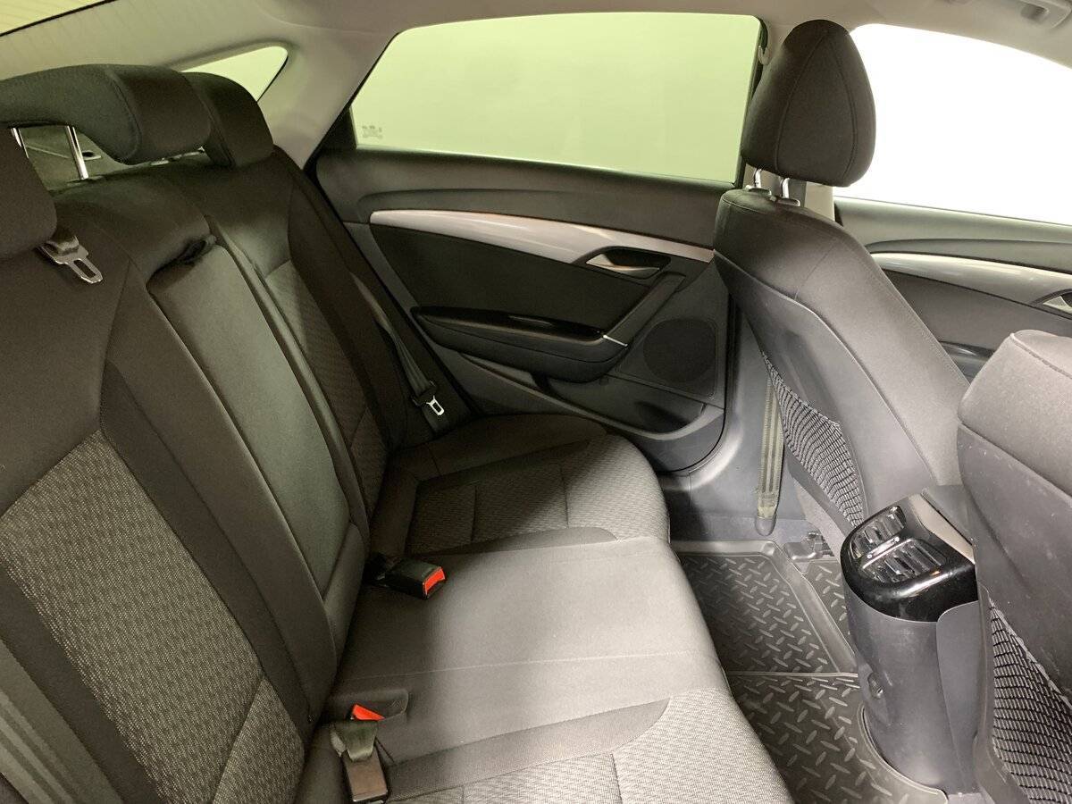 Купить Hyundai i40, 2015, 136 104 км.. Фото: #16