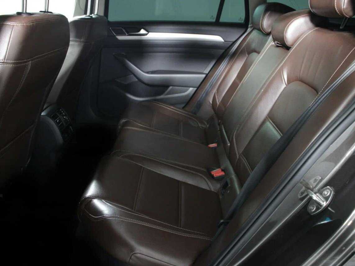 Купить Volkswagen Passat, 2017, 141 158 км.. Фото: #9