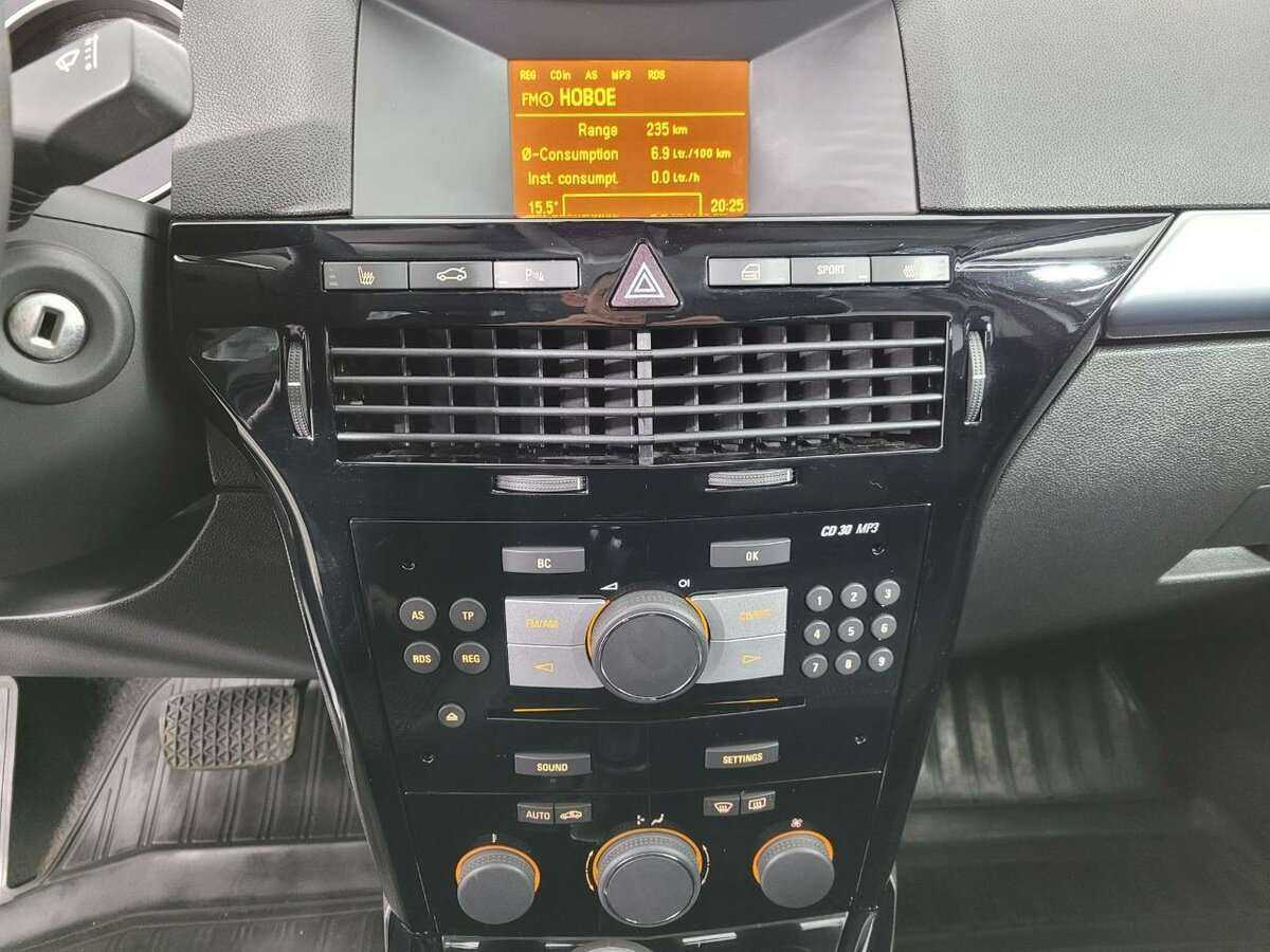 Купить Opel Astra, 2012, 117 000 км.. Фото: #11