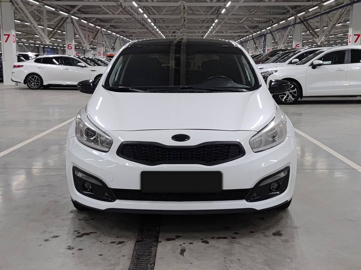 Купить Kia Ceed, 2018, 82 521 км.. Фото: #1