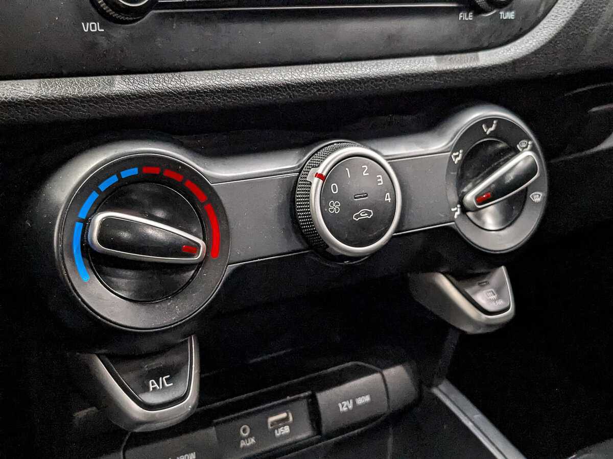 Купить Kia Rio, 2020, 184 289 км.. Фото: #19