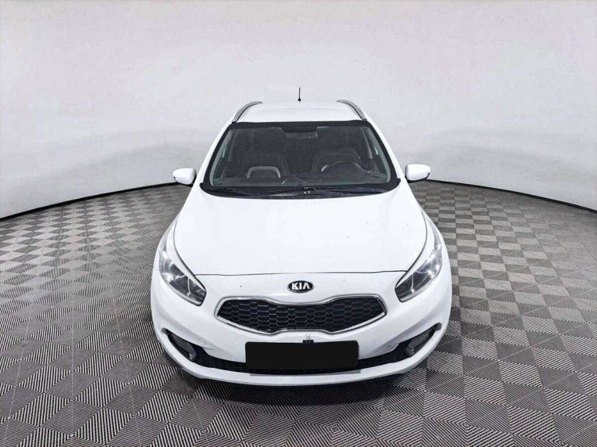 Купить Kia Ceed, 2012, 327 948 км.. Фото: #1