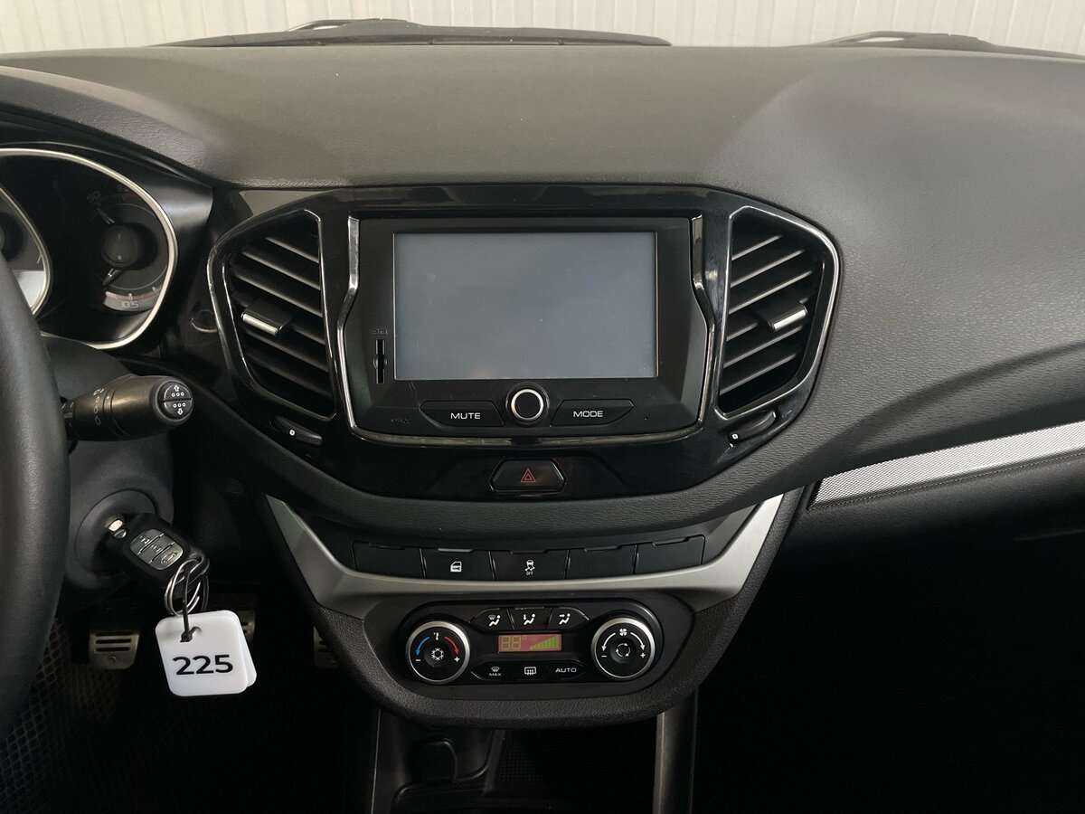 Купить Lada (ВАЗ) Vesta, 2017, 136 873 км.. Фото: #10