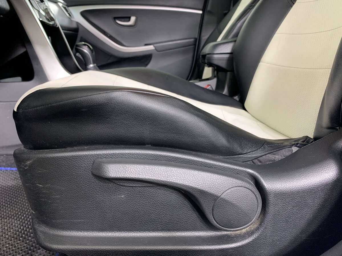 Купить Hyundai i30, 2012, 258 063 км.. Фото: #13