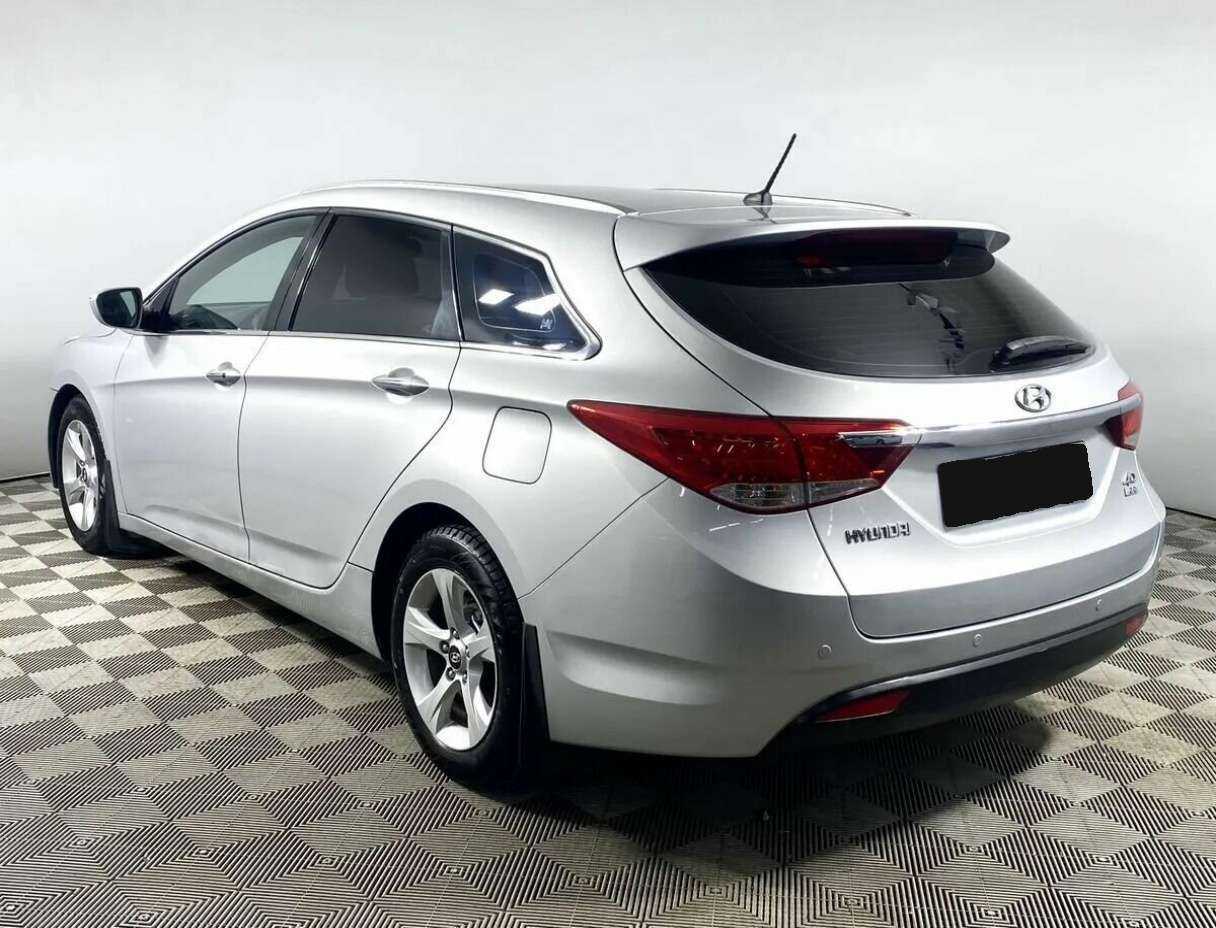 Купить Hyundai i40, 2013, 180 000 км.. Фото: #4