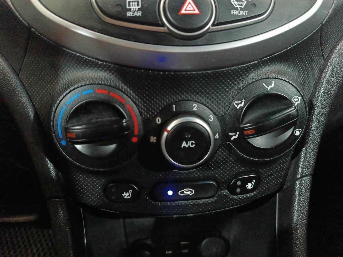 Купить Hyundai Solaris, 2016, 71 506 км.. Фото: #14