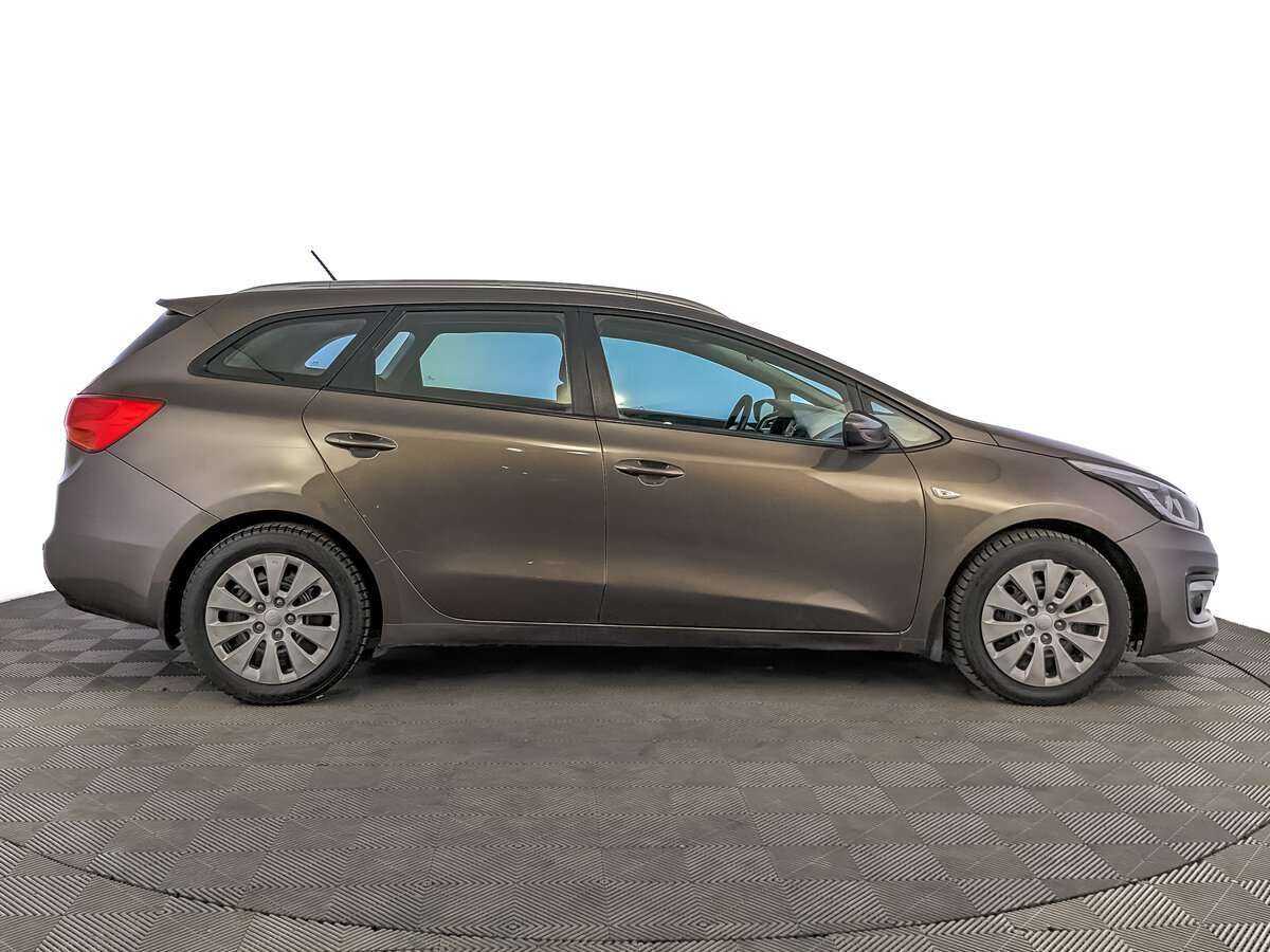 Купить Kia Ceed, 2015, 190 835 км.. Фото: #3
