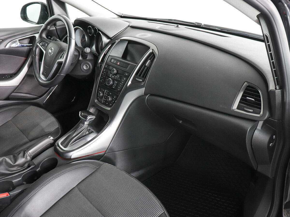 Купить Opel Astra, 2012, 143 670 км.. Фото: #9