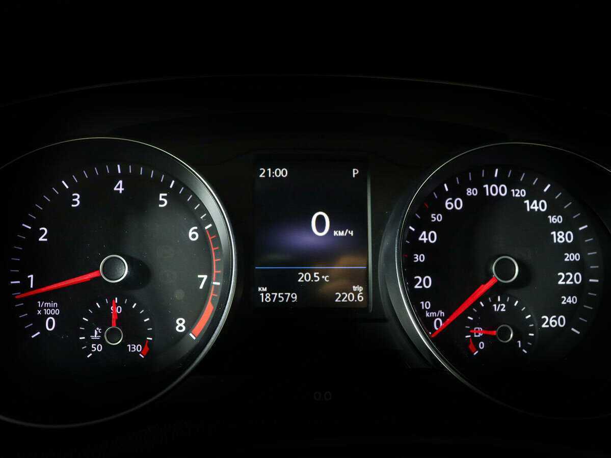 Купить Volkswagen Passat, 2017, 187 575 км.. Фото: #8