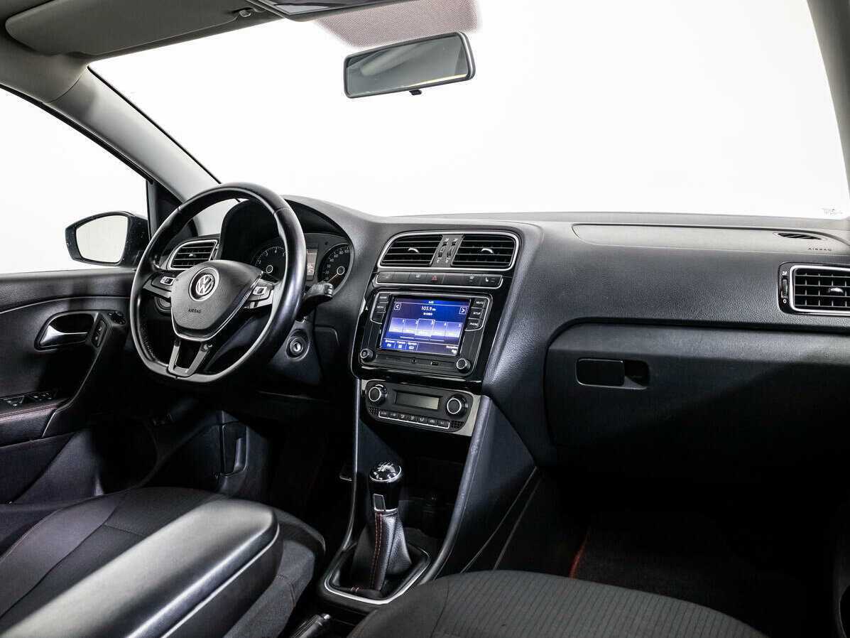 Купить Volkswagen Polo, 2017, 155 350 км.. Фото: #8