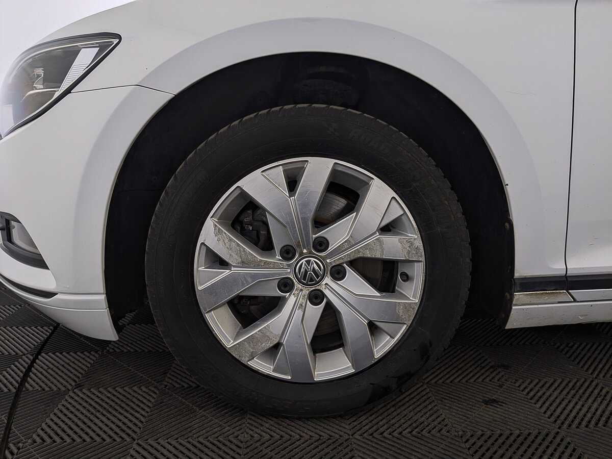 Купить Volkswagen Passat, 2017, 120 532 км.. Фото: #11
