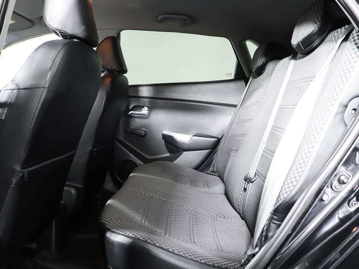 Купить Kia Rio, 2013, 214 618 км.. Фото: #9