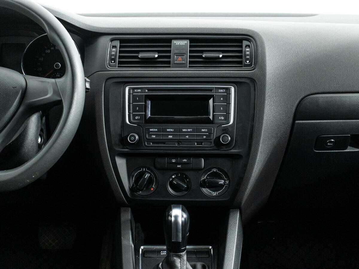 Купить Volkswagen Jetta, 2015, 63 829 км.. Фото: #13