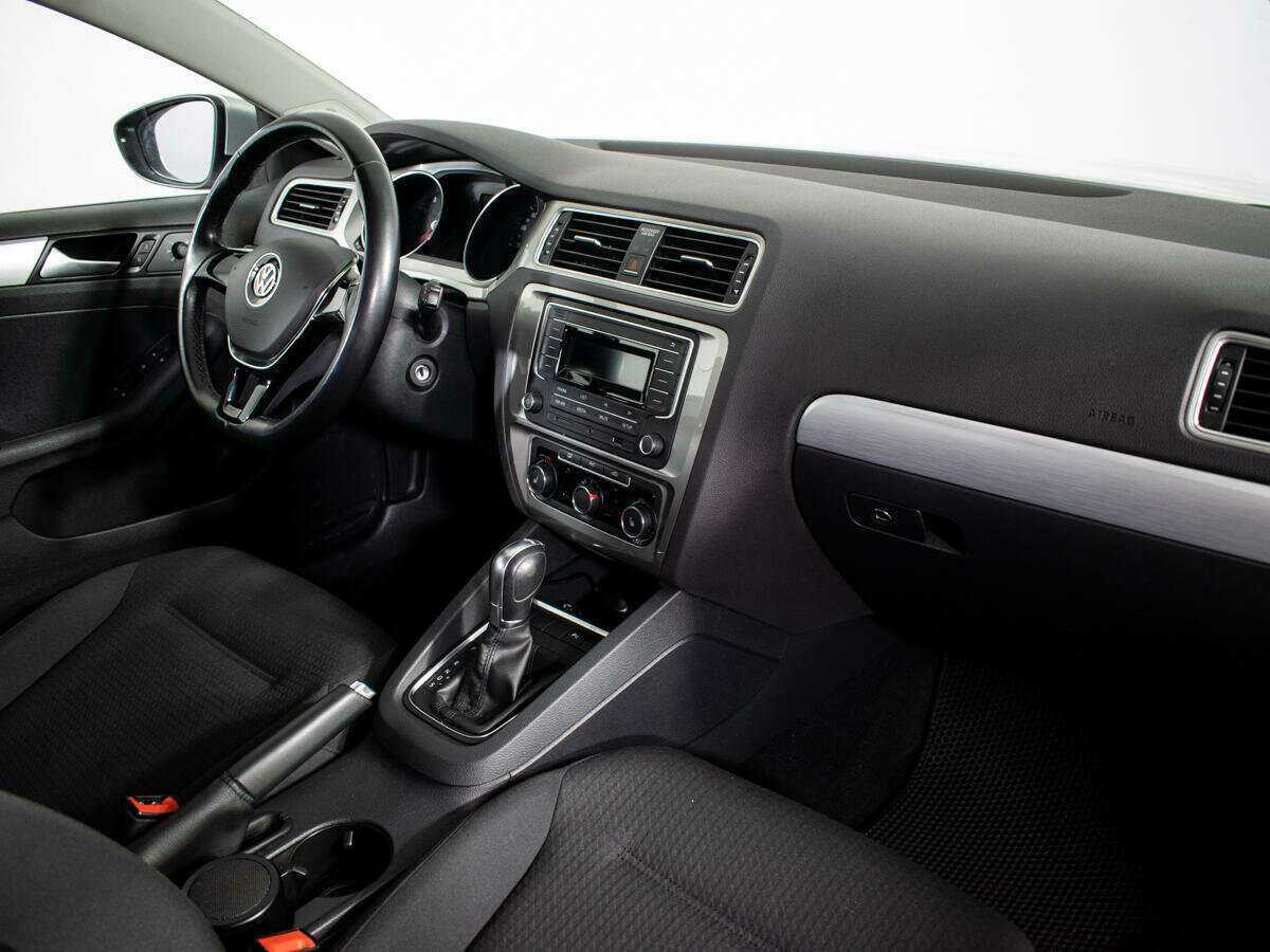 Купить Volkswagen Jetta, 2018, 82 587 км.. Фото: #8