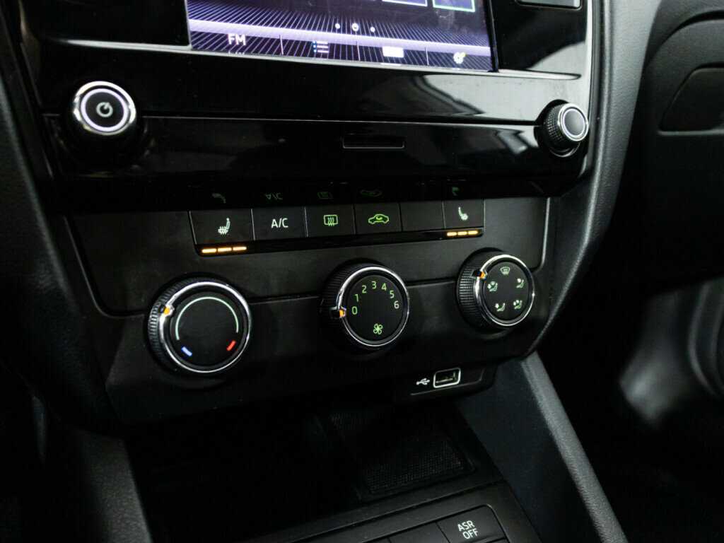 Купить Skoda Octavia, 2018, 76 083 км.. Фото: #15