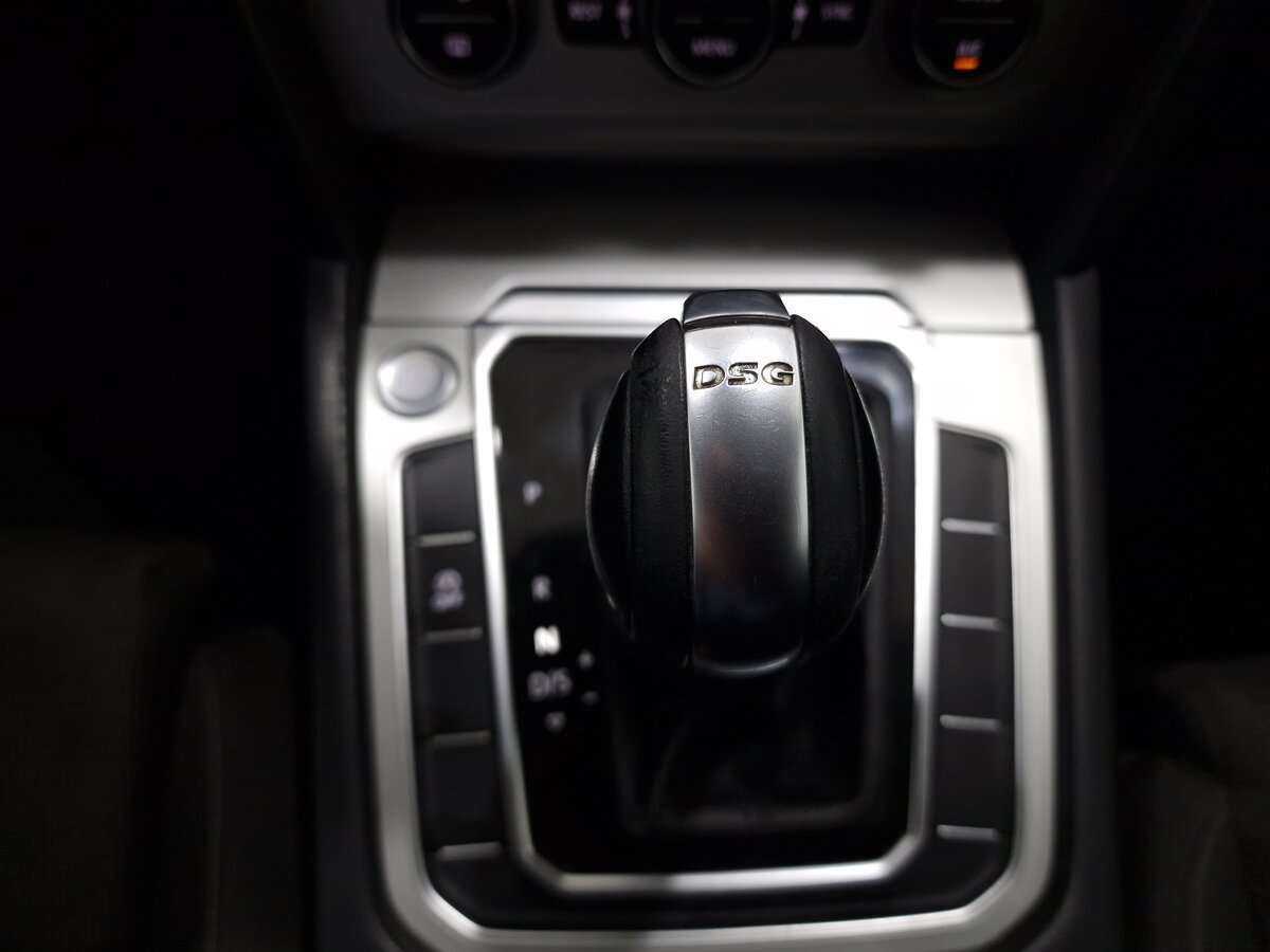 Купить Volkswagen Passat, 2015, 220 993 км.. Фото: #8