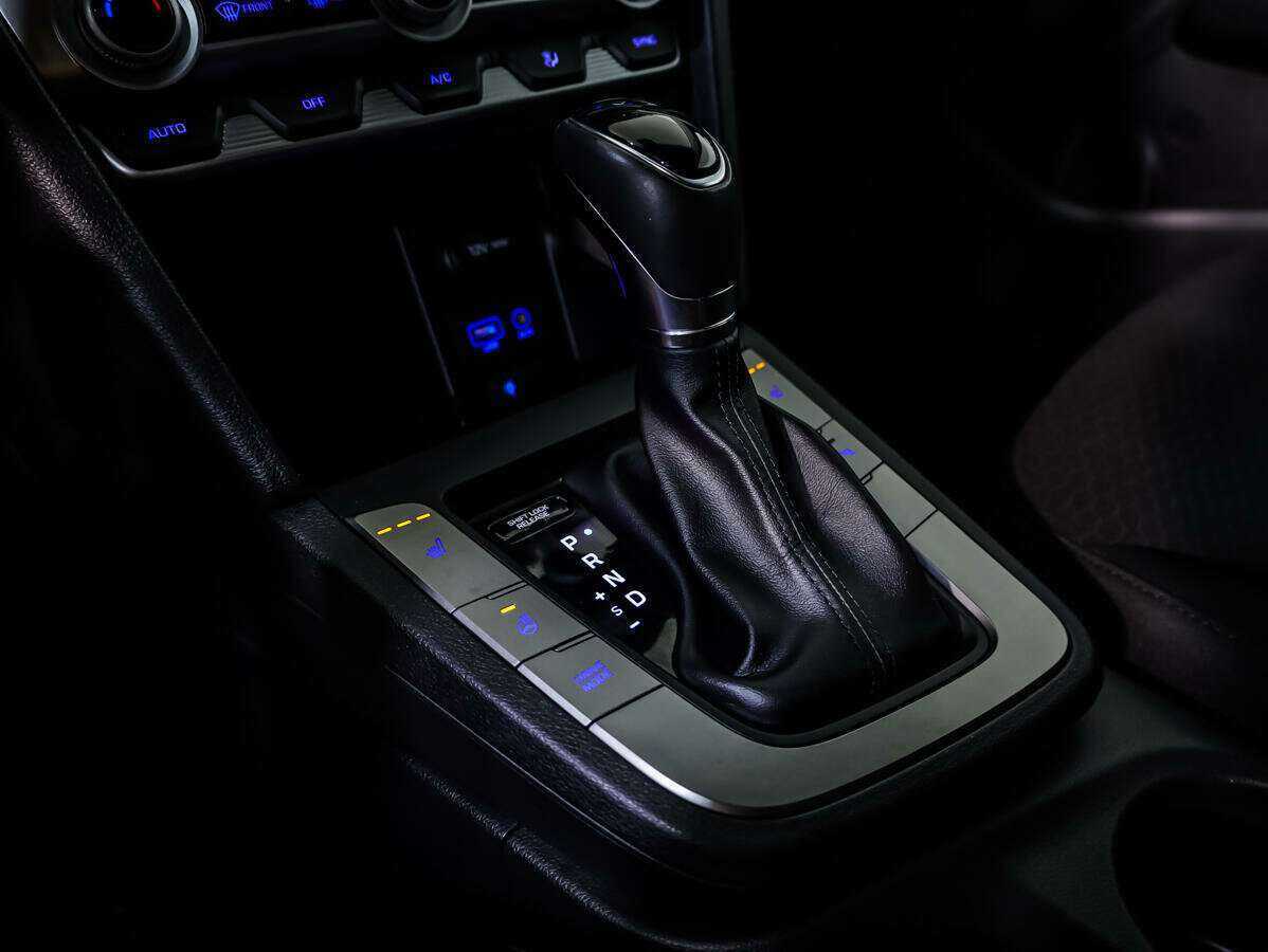 Купить Hyundai Elantra, 2019, 61 543 км.. Фото: #13
