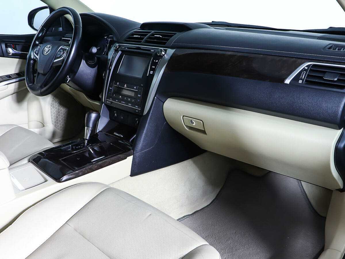 Купить Toyota Camry, 2015, 171 076 км.. Фото: #7